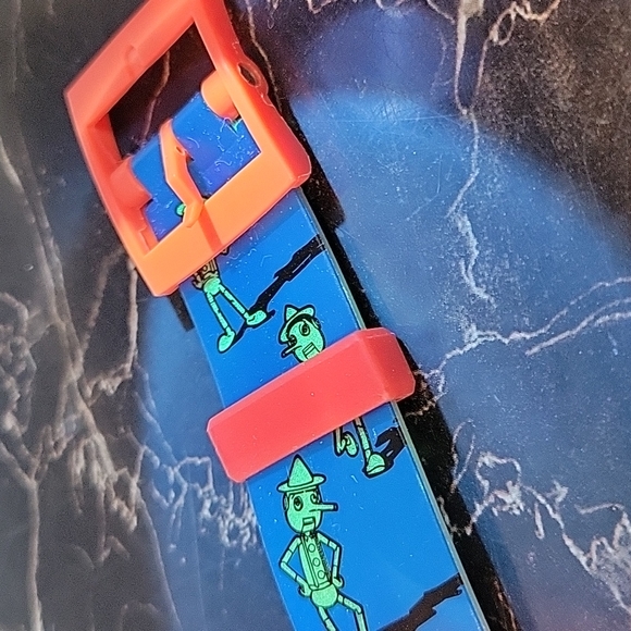 Glow in the dark 2003 GENERAL MILLS SHREK 2 PINOCCHIO WATCH toy for kid - Picture 3 of 7